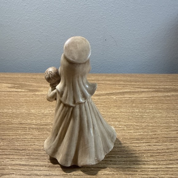 Vintage Off Whitr Ceramic Madonna & Child Figurine Mary Baby Jesus Christmas - Picture 3 of 5